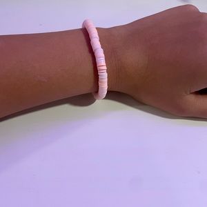 Pink stretchy bracelet